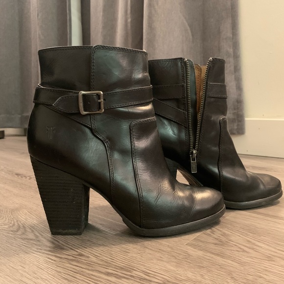 *FRYE* - Picture 4 of 10